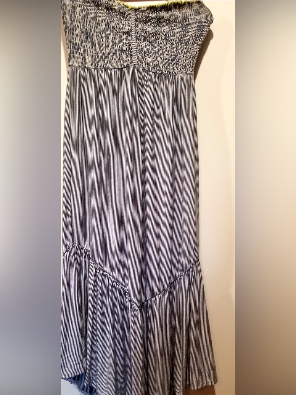 O'Neill size large strapless stripy dress